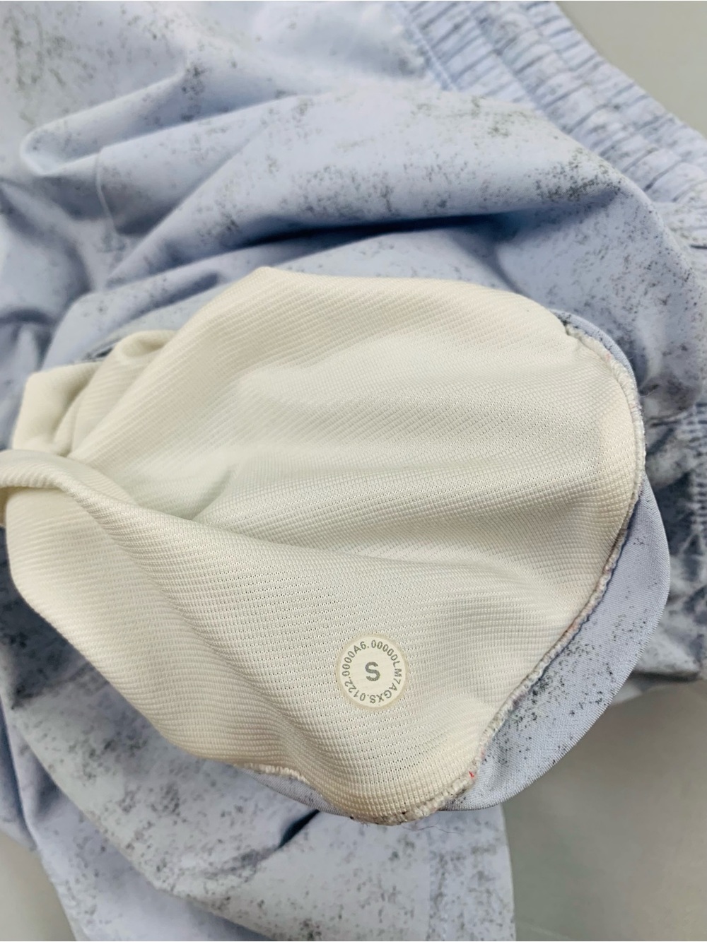 Lululemon Pace Breaker Linerless short - Picture 3 of 3